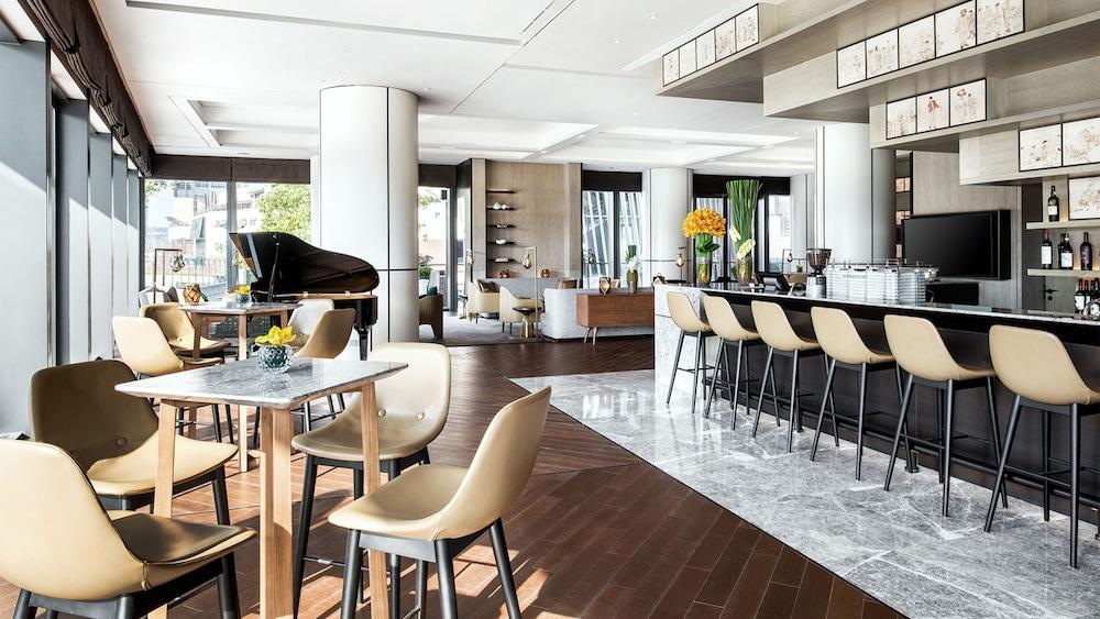 Cordis Hongqiao 5*
