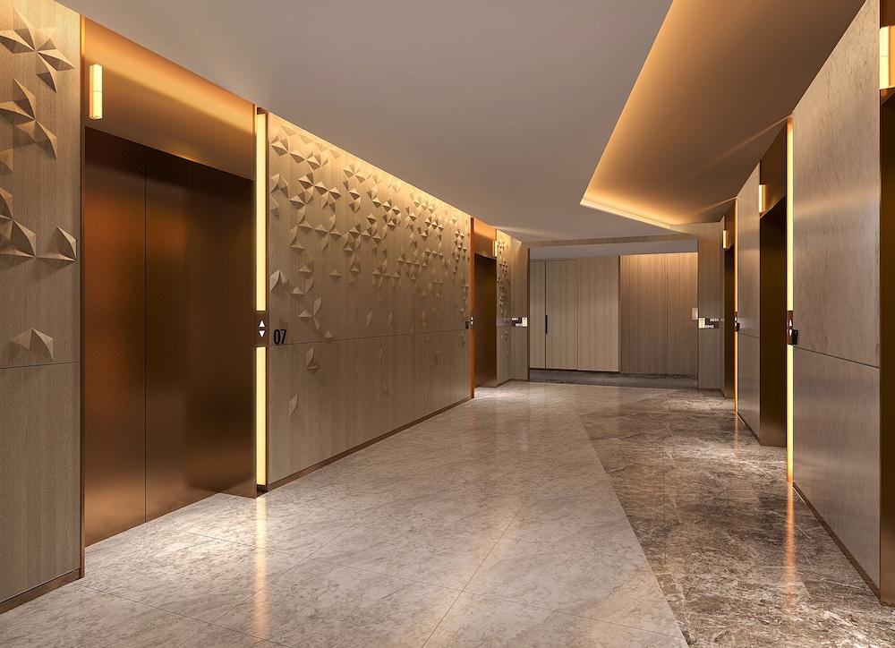 Cordis Hongqiao 5*