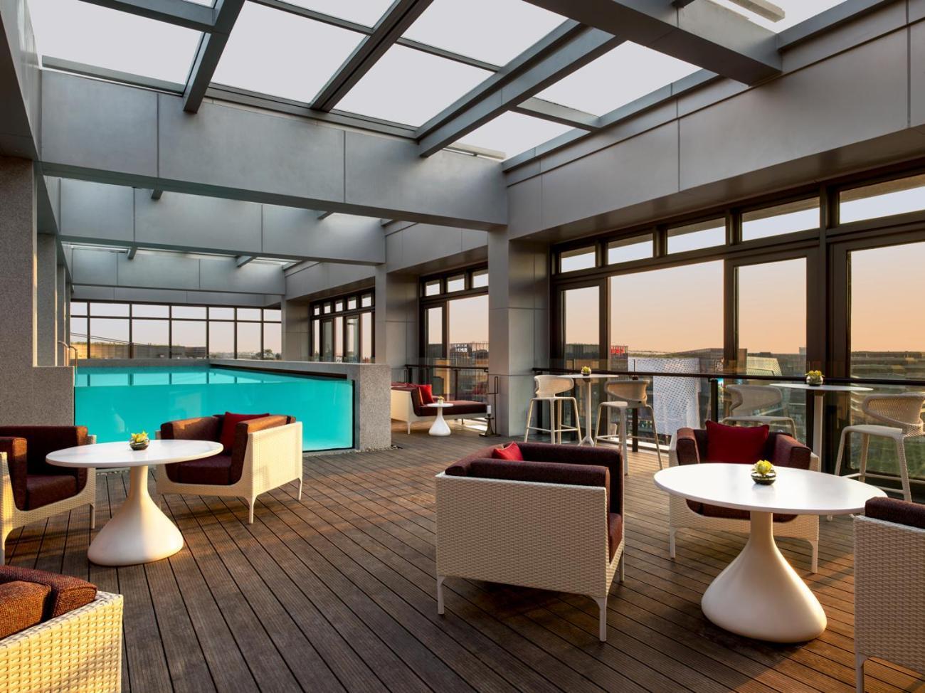 Cordis Hongqiao 5*