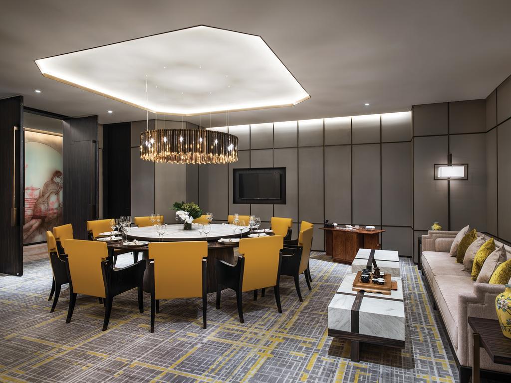 โรงแรม Cordis Hongqiao 5*