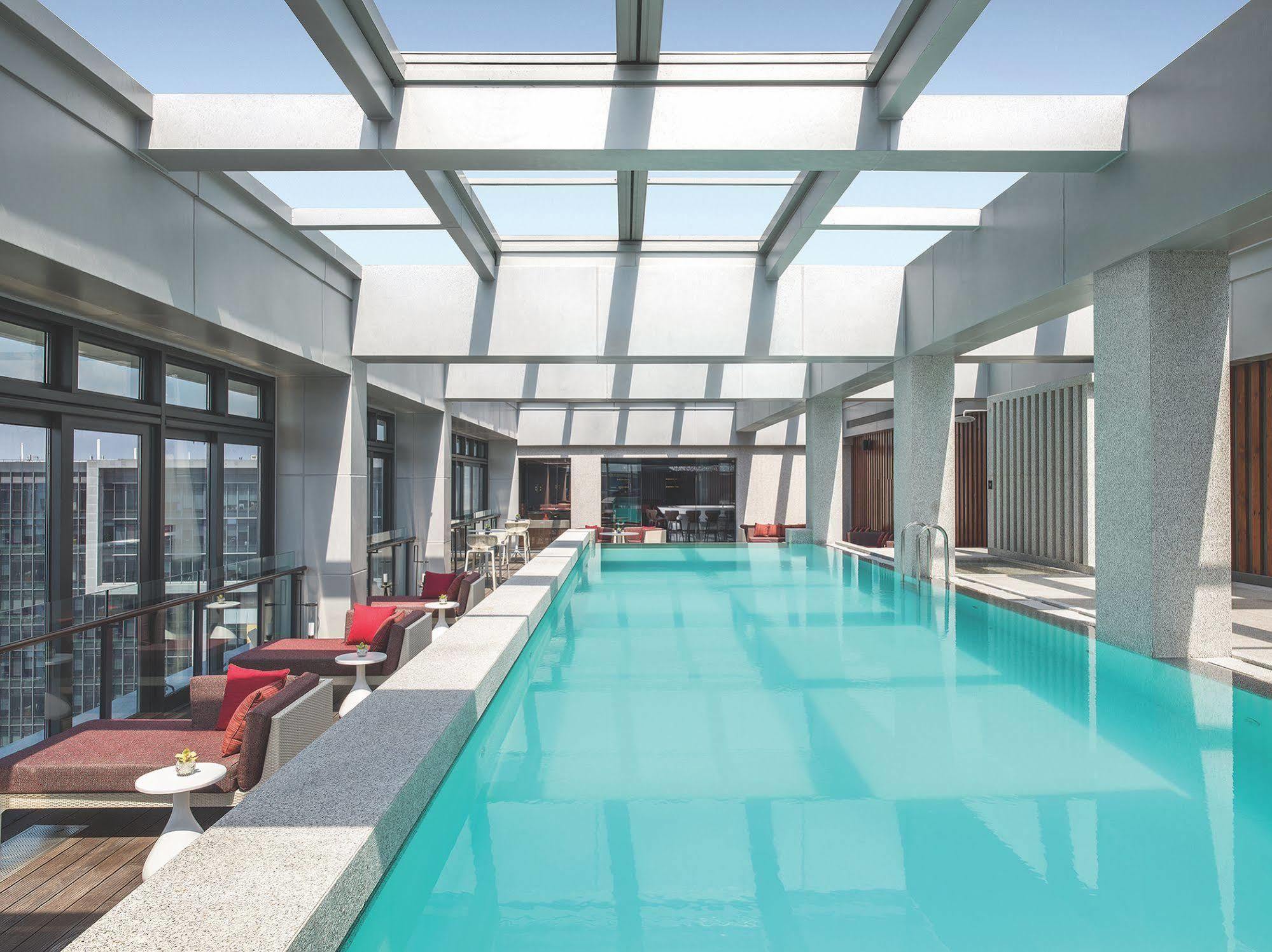 Cordis Hongqiao 5*
